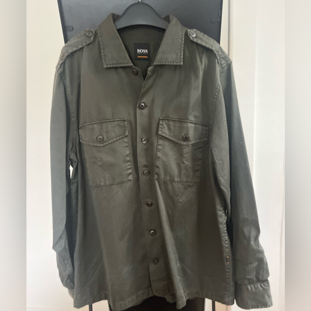 Hugo Boss Men's Military Green Combat Shirt (Large) - Picture 13 of 16